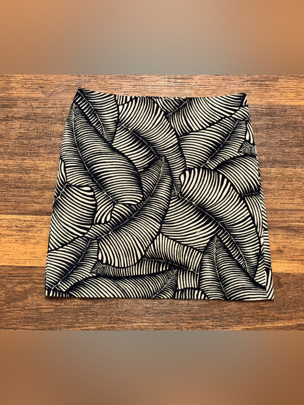 Ann Taylor Black and Cream Abstract Stripe Mini Skirt